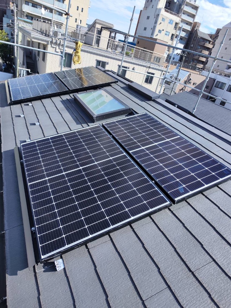 🌍本日は武蔵野市で太陽光パネルの工事でした👷