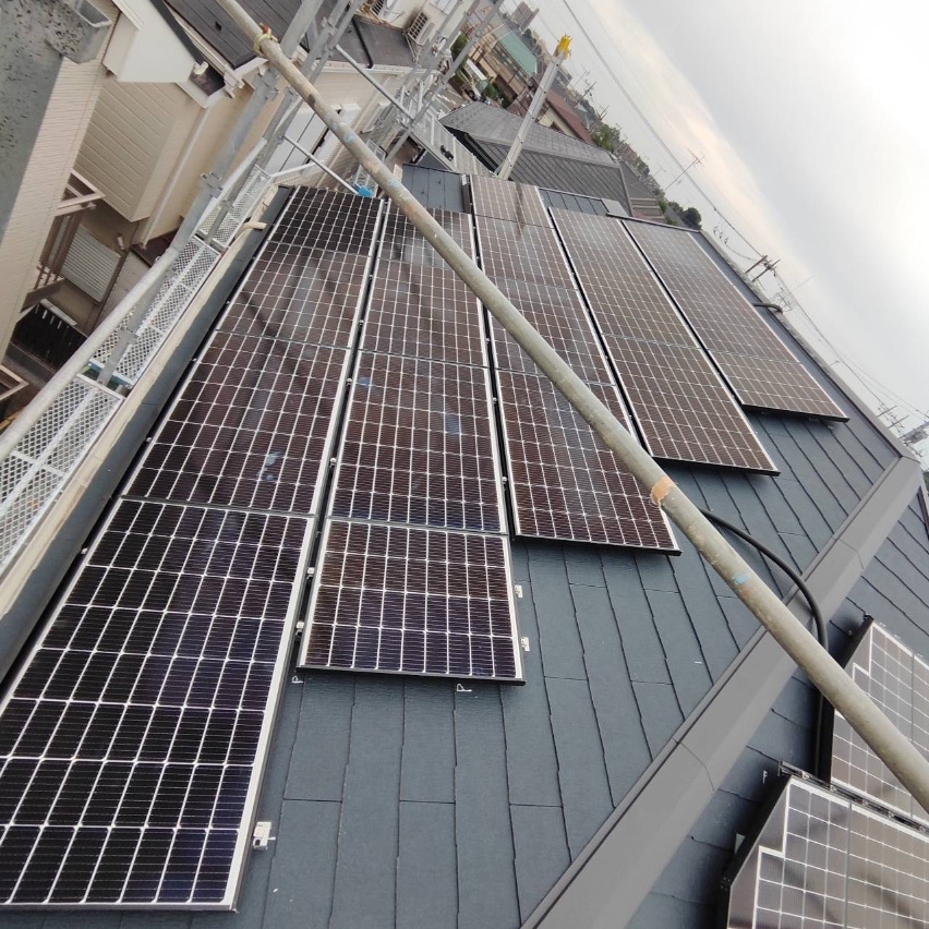 🌳本日は狛江市で太陽光パネルの工事でした👷