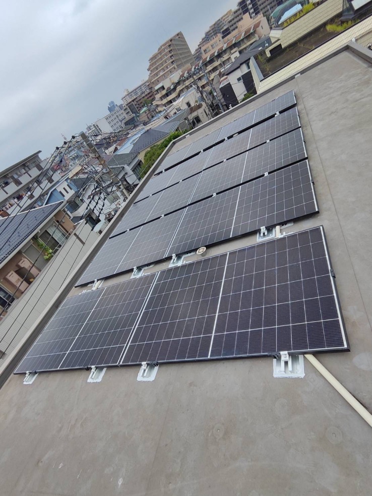 🏠本日は板橋区で太陽光パネルの工事でした👷